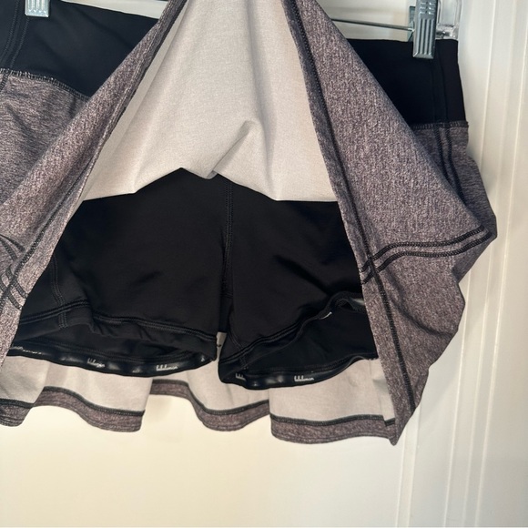 Lululemon Pace Rival Mid-Rise Skirt Size 6 - Picture 5 of 14